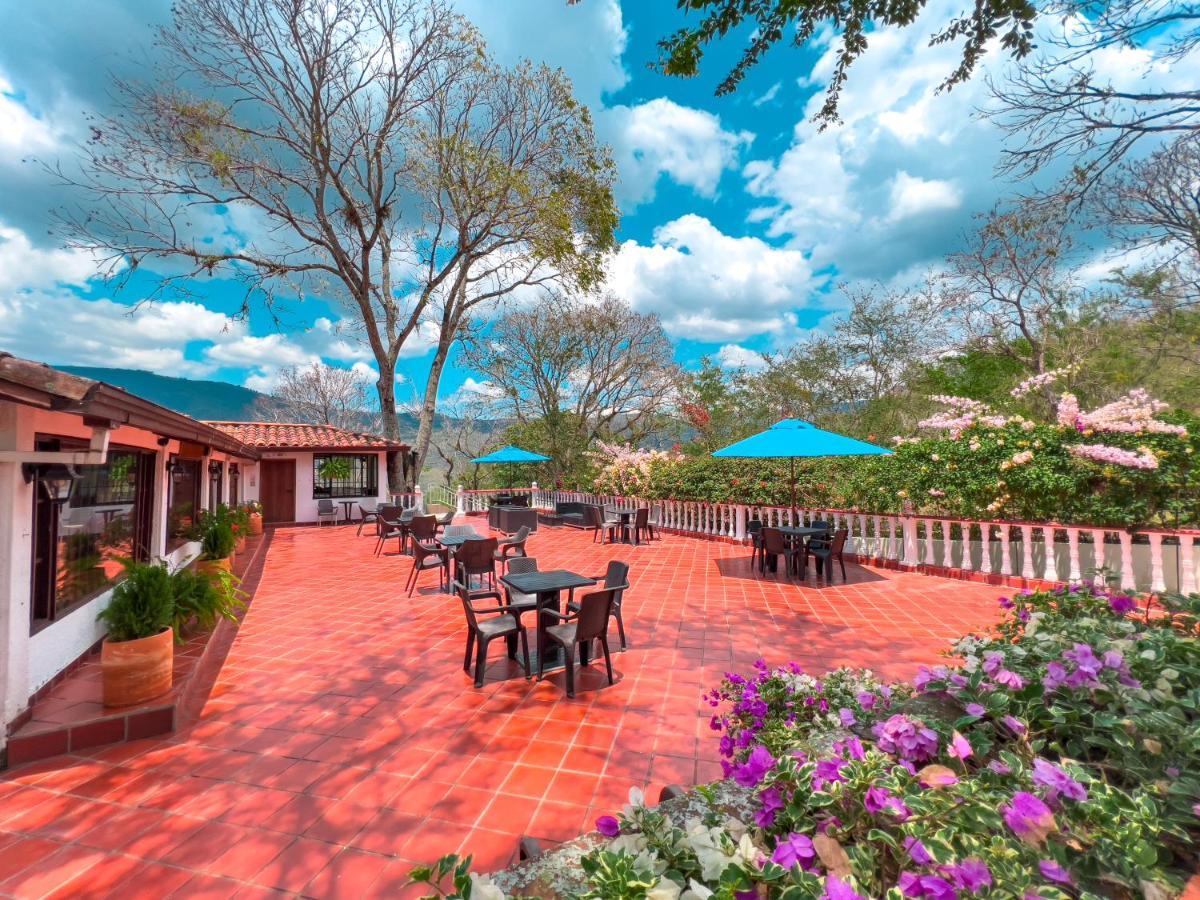 Hotel Campestre La Trinidad سان جيل المظهر الخارجي الصورة